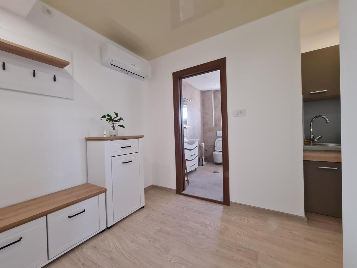 סורצ'ין Airport Molko Apartments מראה חיצוני תמונה