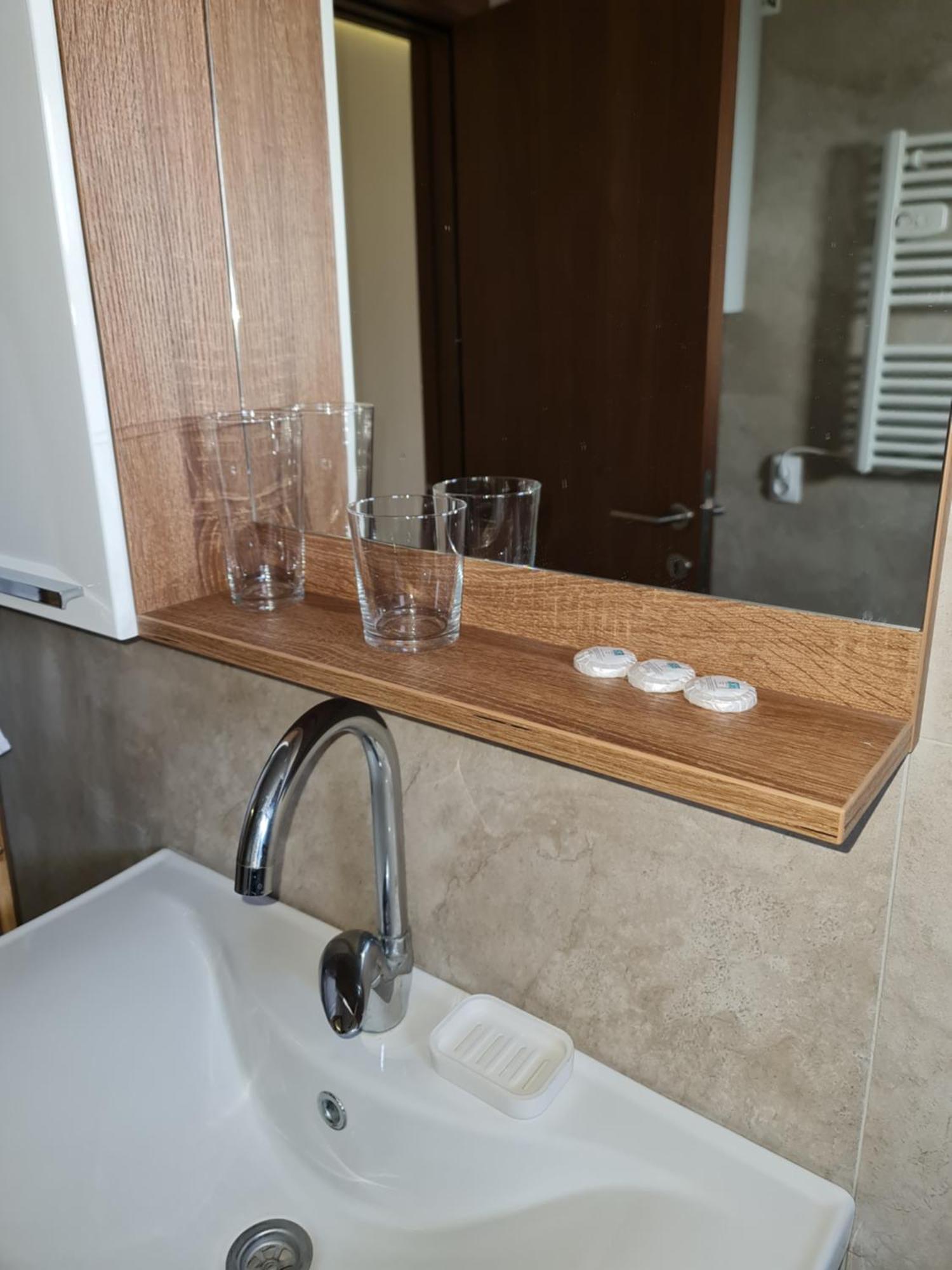 סורצ'ין Airport Molko Apartments מראה חיצוני תמונה