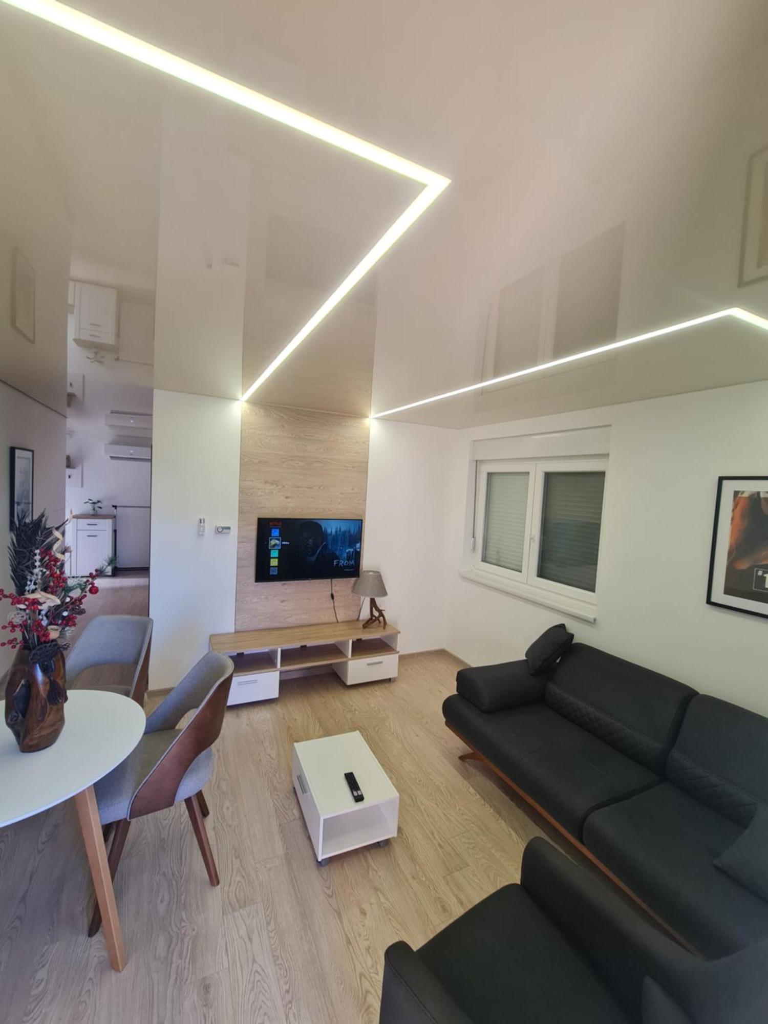 סורצ'ין Airport Molko Apartments מראה חיצוני תמונה