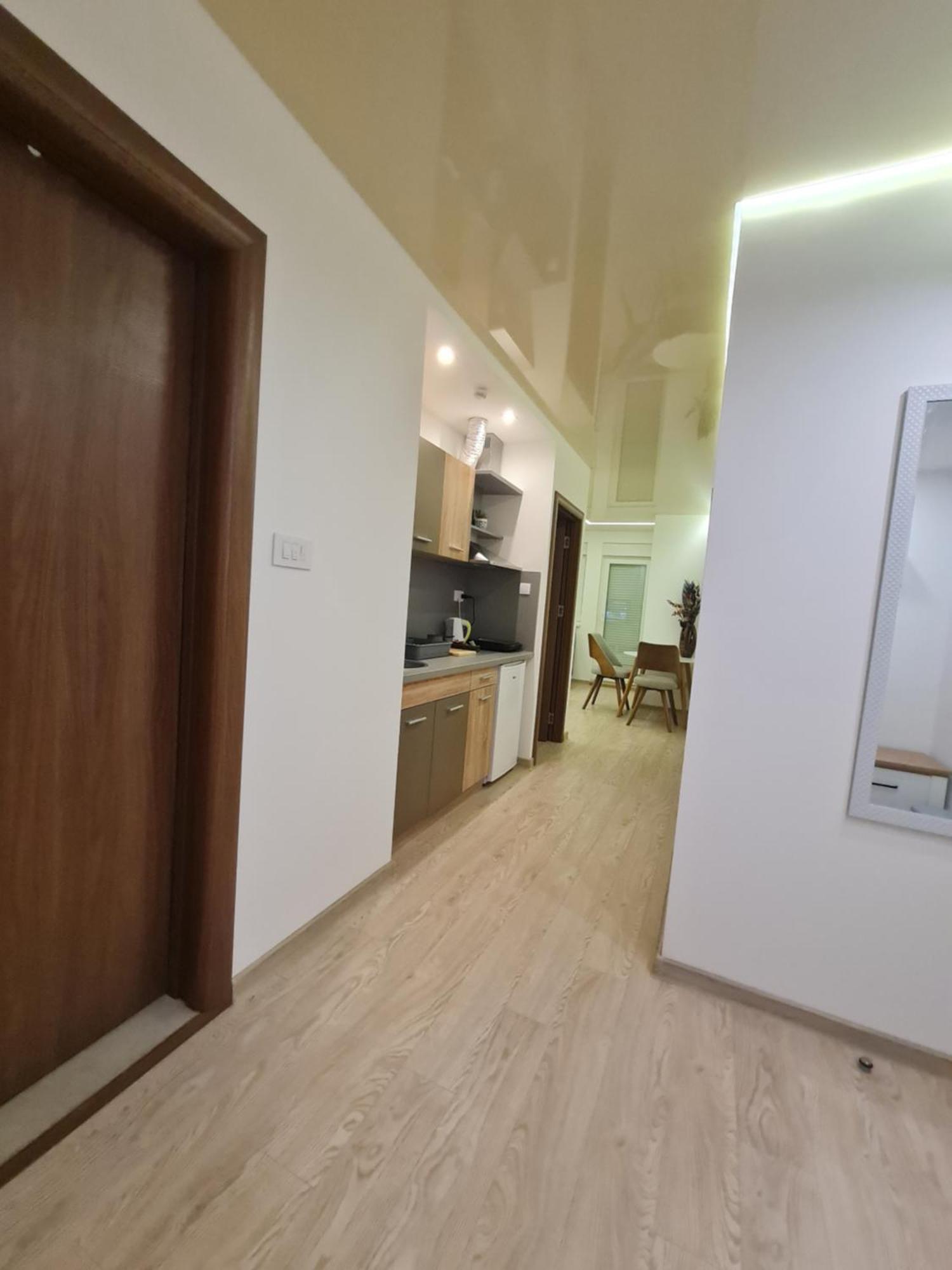 סורצ'ין Airport Molko Apartments מראה חיצוני תמונה